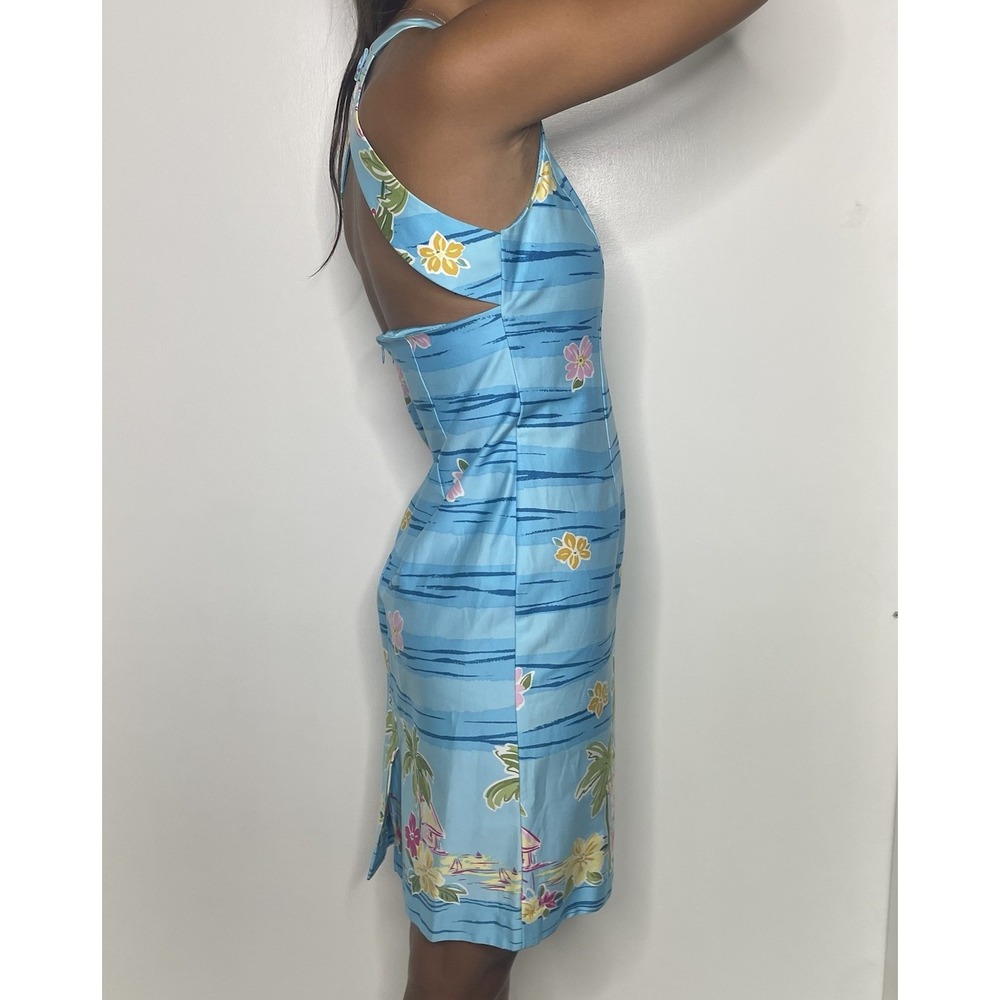 Women's Blue Halter Dress Size 4P Tropical Print Floral Vacation Cruise Hawaiian - Picture 3 of 14